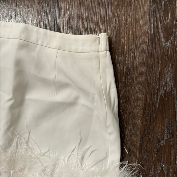 Feather hemline mini skirt - Picture 6 of 6